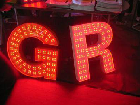 晴隆LED发光字有哪些优势？