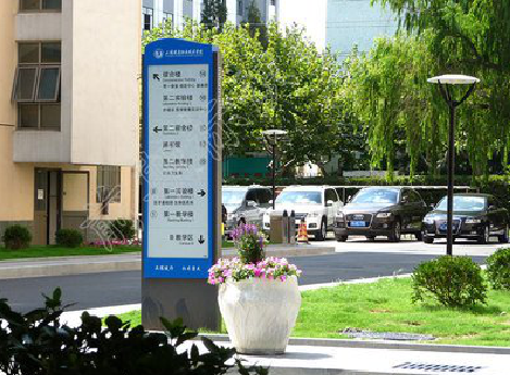 晴隆哪些因素影响宣传栏的制作？